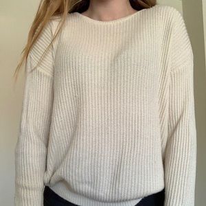Brandy Melville sweater